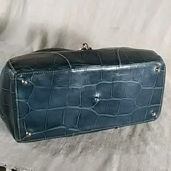 Authentic Dooney & Bourke Annalisa croc satchel - Picture 3 of 8